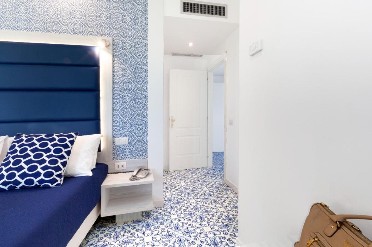 Hotel Sant'Agata SantʼAgata sui Due Golfi Exteriör bild