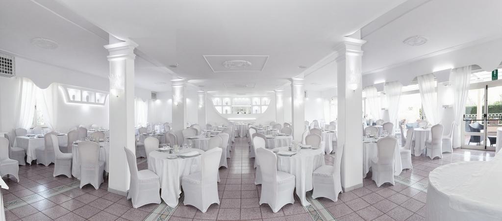 Hotel Sant'Agata SantʼAgata sui Due Golfi Exteriör bild